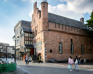 Den-Bosch-Stadsbeeld-Mari-Durieux (15).jpg